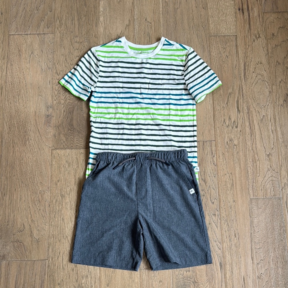 Tommy Bahama Kids Striped Set - Green, Blue, White Size Medium
